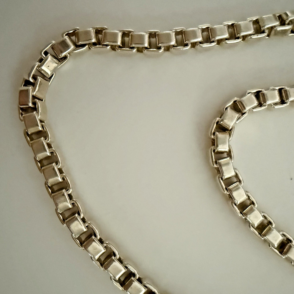 Vtg Tiffany & Co Sterling Silver Venetian Link Box Chain Necklace 18 inch Unisex - Picture 13 of 14